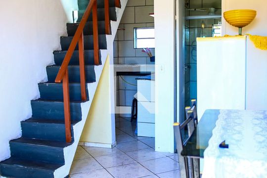 Kitnet/Studio para alugar com 1 quarto, 45m² em Jardim Miramar, Rio das Ostras