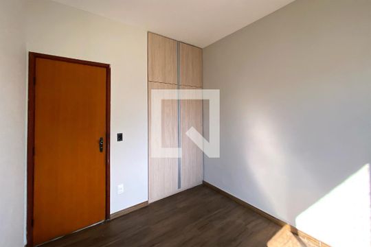 Quarto 2 de apartamento à venda com 5 quartos, 115m² em Castelo, Belo Horizonte