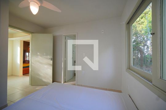 Suíte 1 de casa para alugar com 2 quartos, 300m² em Ingleses Norte, Florianópolis