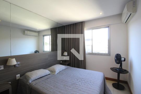 Quarto de kitnet/studio para alugar com 1 quarto, 35m² em Jacarepaguá, Rio de Janeiro