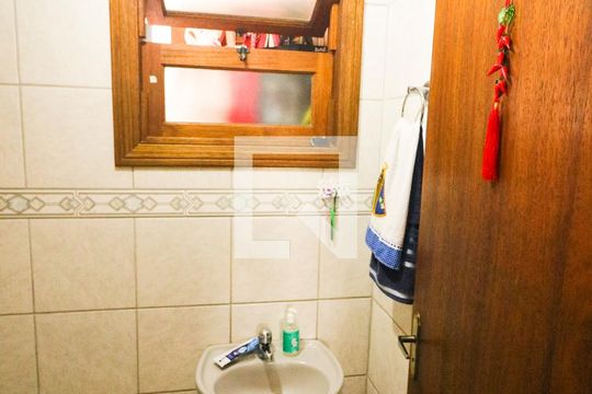 Lavabo de casa de condomínio para alugar com 3 quartos, 112m² em Espírito Santo, Porto Alegre