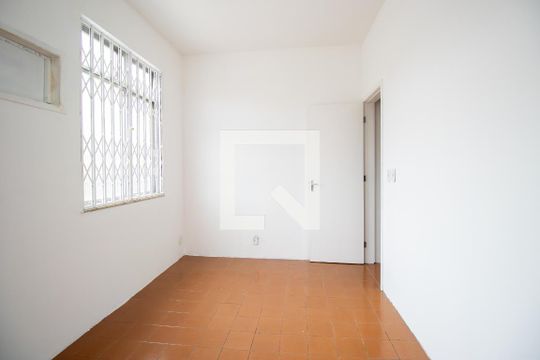 Casa à venda com 3 quartos, 94m² em Bonsucesso, Rio de Janeiro