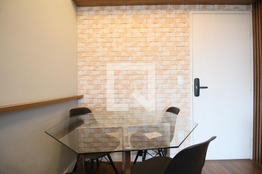 Sala e Sala de Jantar de apartamento para alugar com 1 quarto, 38m² em Super Quadra Morumbi, São Paulo