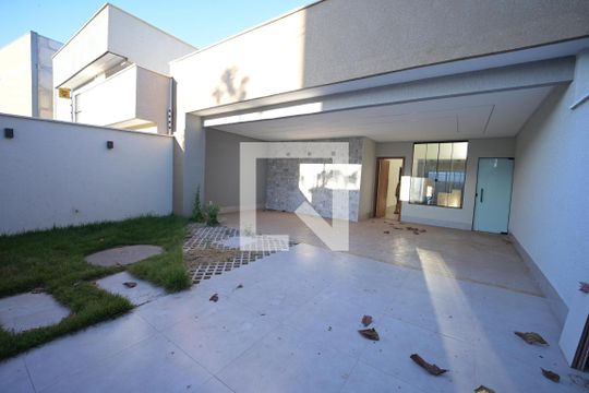 Casa à venda com 3 quartos, 132m² em Jardim Presidente, Goiânia
