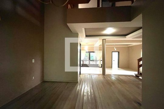 Casa para alugar com 4 quartos, 232m² em Jardim America, São Leopoldo