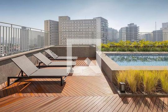 Piscina de kitnet/studio para alugar com 1 quarto, 25m² em Sumarezinho, São Paulo