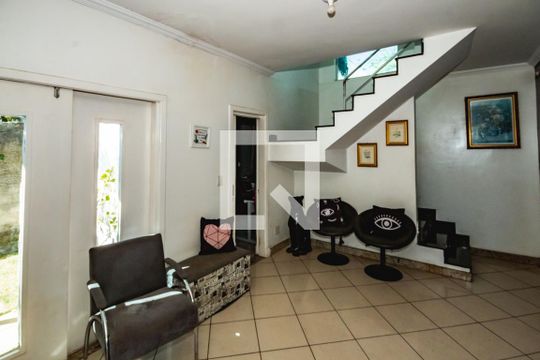 Casa à venda com 4 quartos, 915m² em Trevo, Belo Horizonte