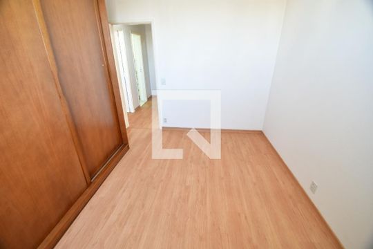 Quarto 1 de apartamento à venda com 2 quartos, 77m² em Jardim Guanabara, Campinas
