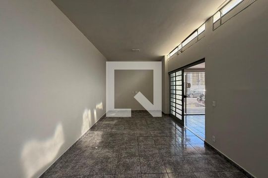 Casa à venda com 3 quartos, 157m² em Bela Vista, Jundiaí