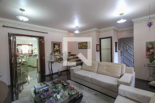 Sala de casa à venda com 4 quartos, 296m² em Chácara Mafalda, São Paulo