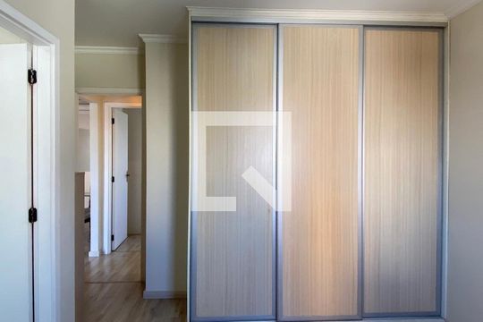 Suíte de apartamento à venda com 2 quartos, 64m² em Km 18, Osasco