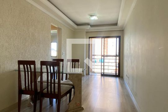 Sala de apartamento à venda com 2 quartos, 64m² em Km 18, Osasco