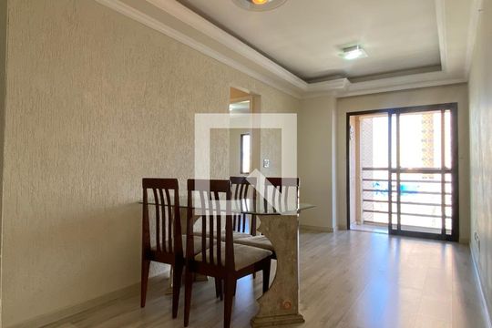 Sala de apartamento à venda com 2 quartos, 64m² em Km 18, Osasco