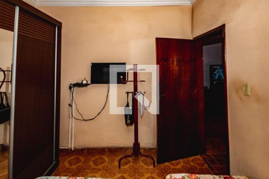 Casa à venda com 4 quartos, 308m² em Guarani, Belo Horizonte