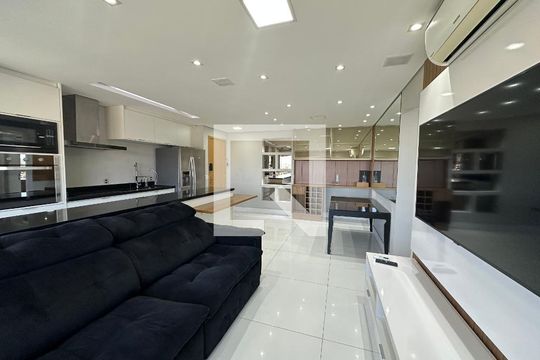 Sala de apartamento para alugar com 2 quartos, 70m² em Melville Empresarial Ii, Barueri