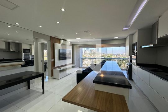 Sala de apartamento para alugar com 2 quartos, 70m² em Melville Empresarial Ii, Barueri