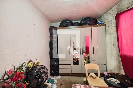 Quarto 1 de apartamento para alugar com 2 quartos, 50m² em Vila Santos, São Paulo