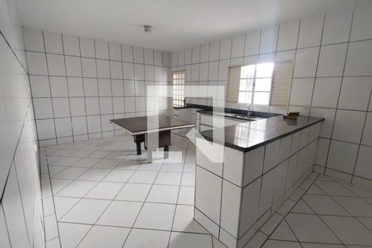 Cozinha de casa para alugar com 3 quartos, 180m² em Pacaembu, Uberlândia