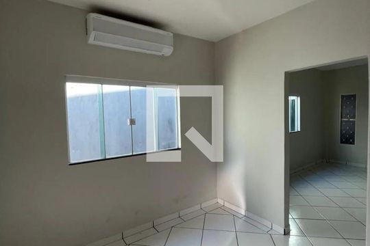 Corredor de casa para alugar com 3 quartos, 180m² em Pacaembu, Uberlândia