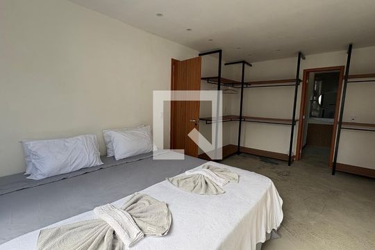 Suíte 3 de casa de condomínio para alugar com 3 quartos, 90m² em Quitandinha, Petrópolis