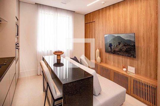 Sala de kitnet/studio para alugar com 1 quarto, 33m² em Vila Osasco, Osasco
