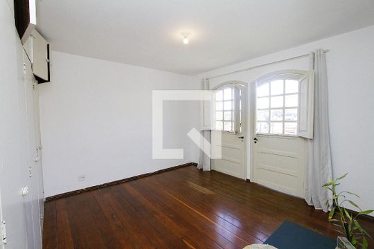 Quarto 1 - Suíte de casa à venda com 4 quartos, 264m² em Santa Lúcia, Belo Horizonte