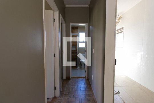 Corredor de apartamento para alugar com 2 quartos, 47m² em Jardim Petropolis, Cotia