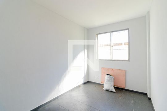 Quarto 1 de apartamento para alugar com 2 quartos, 52m² em Realengo, Rio de Janeiro