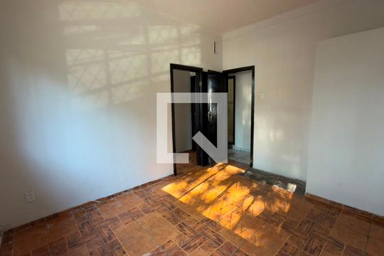 Suíte  de casa de condomínio para alugar com 1 quarto, 150m² em Floresta, Belo Horizonte