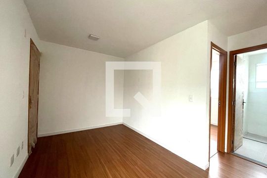 Apartamento à venda com 2 quartos, 41m² em Santos Dumont, São Leopoldo
