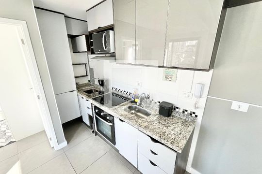 Sala/Cozinha de apartamento para alugar com 2 quartos, 52m² em Santana, São Paulo