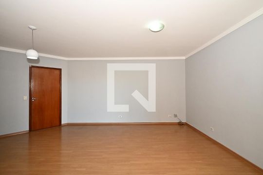 Sala de apartamento para alugar com 2 quartos, 85m² em Jardim Maria Rosa, Taboão da Serra