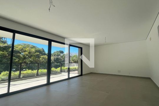 Apartamento à venda com 4 quartos, 243m² em Jardim das Paineiras, Campinas