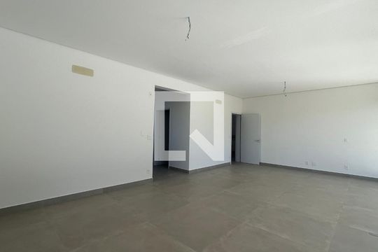 Apartamento à venda com 4 quartos, 243m² em Jardim das Paineiras, Campinas