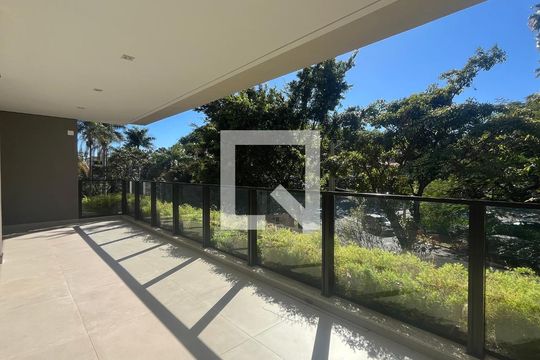 Apartamento à venda com 4 quartos, 243m² em Jardim das Paineiras, Campinas