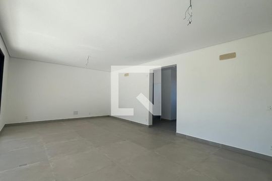 Apartamento à venda com 4 quartos, 243m² em Jardim das Paineiras, Campinas