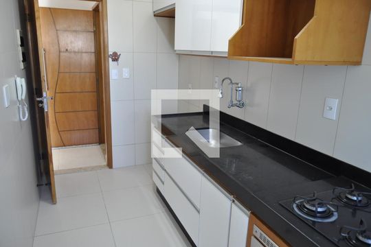 Apartamento à venda com 2 quartos, 60m² em Cachambi, Rio de Janeiro