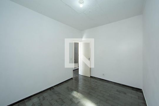 Quarto 1 de casa para alugar com 2 quartos, 100m² em Alto Caiçaras, Belo Horizonte
