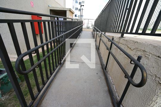 Apartamento à venda com 2 quartos, 42m² em Setor Grajaú, Goiânia