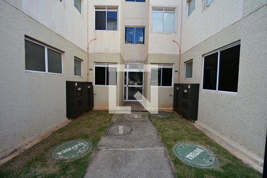 Apartamento à venda com 2 quartos, 42m² em Setor Grajaú, Goiânia