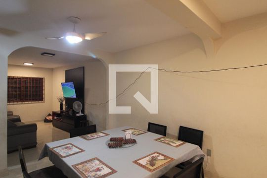 Sala de Jantar de casa à venda com 3 quartos, 180m² em Alípio de Melo, Belo Horizonte