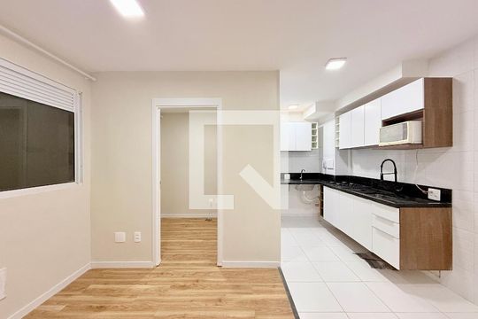 Sala  de apartamento para alugar com 2 quartos, 32m² em Jardim Caravelas, São Paulo