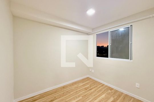 Quarto 1 de apartamento para alugar com 2 quartos, 32m² em Jardim Caravelas, São Paulo
