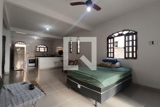 SALA de casa para alugar com 2 quartos, 70m² em Cidade Beira Mar, Rio das Ostras
