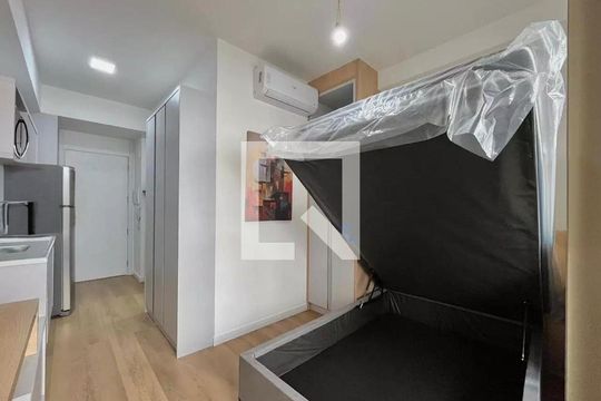 Sala/Quarto de kitnet/studio para alugar com 1 quarto, 25m² em Perdizes, São Paulo
