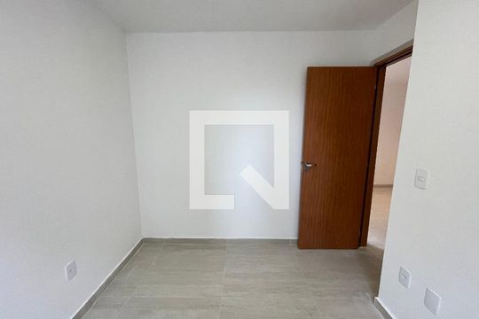 Quarto 1 de apartamento para alugar com 2 quartos, 42m² em Jardim Arpoador, São Paulo