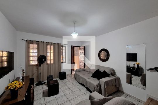 Sala de casa para alugar com 2 quartos, 125m² em Jardim Peri, São Paulo