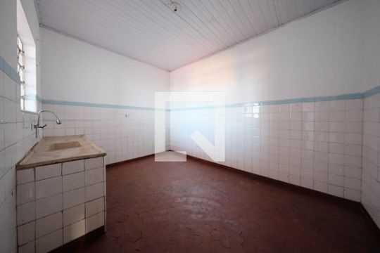 Cozinha/Área de serviço de apartamento para alugar com 2 quartos, 70m² em Vila Talarico, São Paulo