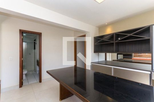 Sala de apartamento para alugar com 2 quartos, 88m² em São João, Porto Alegre