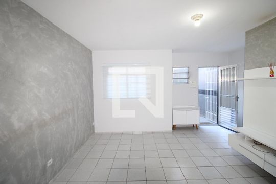Sala de casa à venda com 2 quartos, 84m² em Jardim Helena, São Paulo